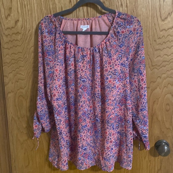 Westport Tops - Westport beautiful blouse Large coral blue and reds
